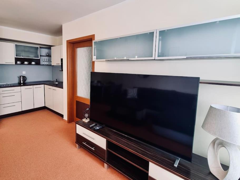 Apartment In Tatranska Strba/Near Strbske Pleso With Free Parking Екстериор снимка